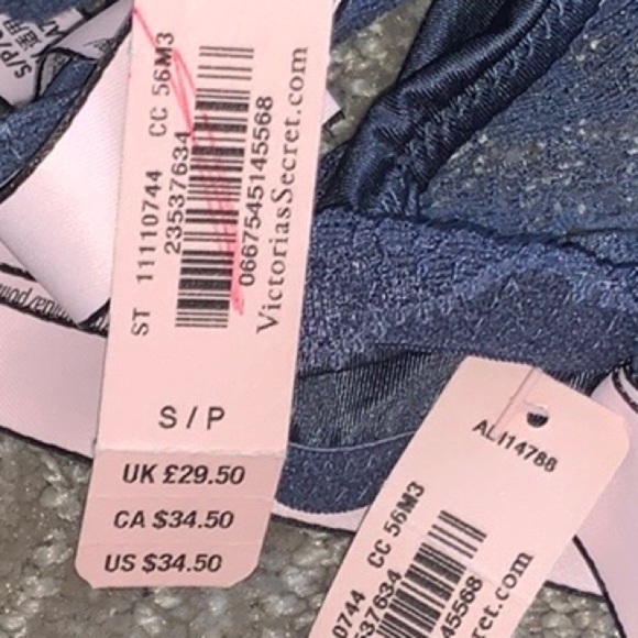 Victoria’s Secret Satin and Lace Bralette - Picture 4 of 4